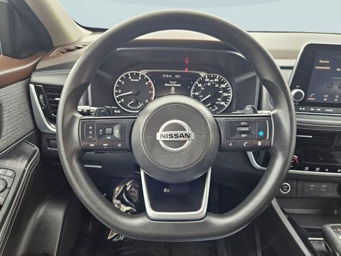 Used 2021 Nissan Rogue SV image 14