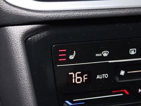 New 2026 Volkswagen Taos SE image 27