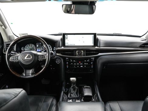 Used 2018 Lexus LX 570 4WD image 17
