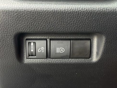 Used 2023 Toyota RAV4 XLE AWD/4WD image 18