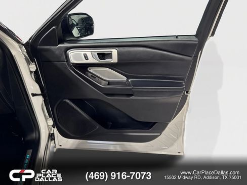 Used 2020 Ford Explorer Platinum w/ Premium Technology Package AWD/4WD image 23