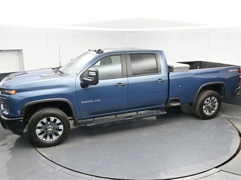 Used 2024 Chevrolet Silverado 2500 Custom w/ Custom Value Package image 33
