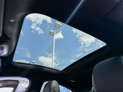 Used 2025 Mercedes-Benz CLA 250 4MATIC image 9