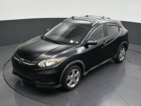 Used 2016 Honda HR-V LX image 14