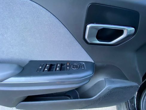 Certified 2025 Kia K4 EX FWD image 11