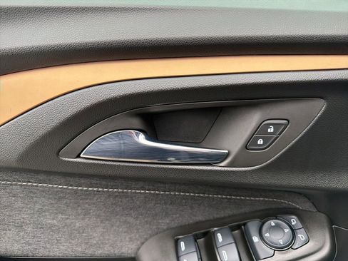 Used 2022 Chevrolet TrailBlazer ACTIV w/ Technology Package image 14