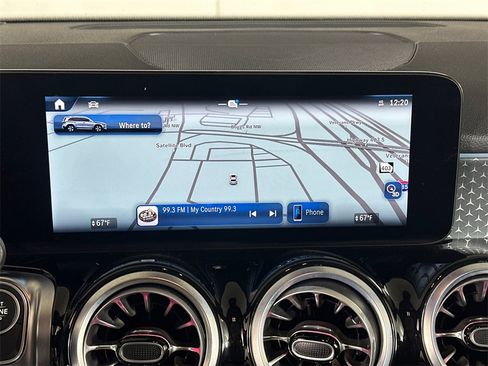 Certified 2025 Mercedes-Benz GLB 250 image 31