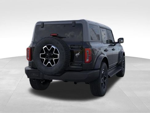 New 2026 Ford Bronco Outer Banks AWD/4WD image 8