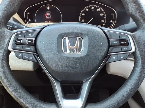 Used 2018 Honda Accord LX image 16