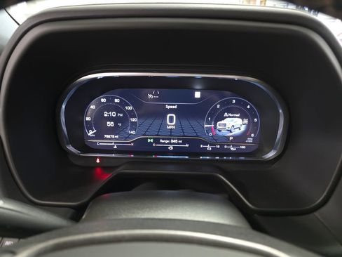 Used 2023 GMC Yukon AT4 w/ Technology Package AWD/4WD image 20