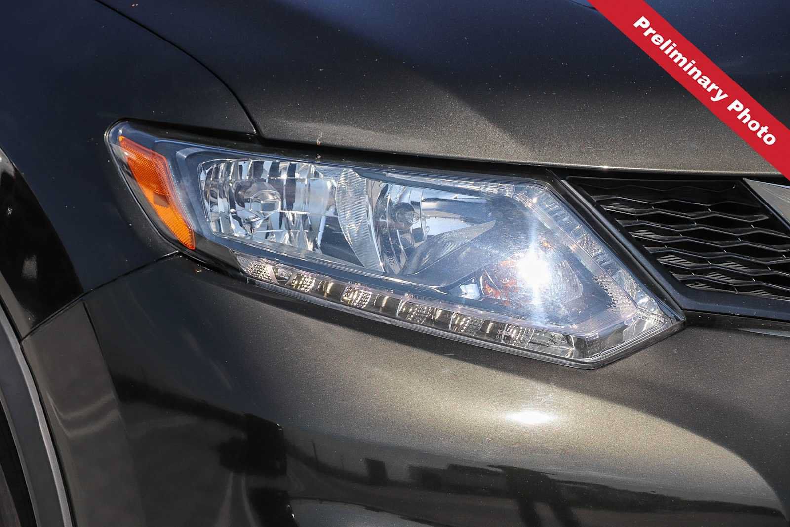 Used 2015 Nissan Rogue S w/ S Family Package FWD image 4