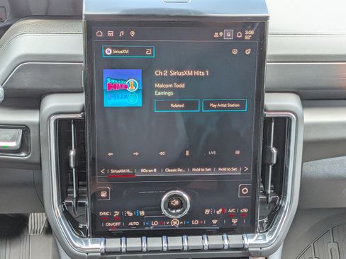 New 2026 GMC Yukon Denali w/ Denali Reserve Package AWD/4WD image 20