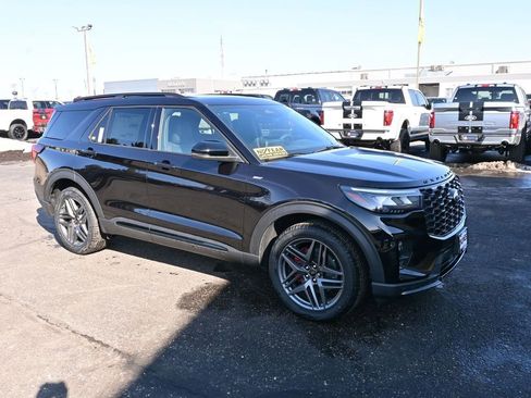 New 2026 Ford Explorer ST-Line w/ ST-Line Street Pack image 15