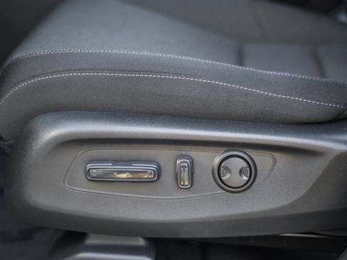 Certified 2026 Honda CR-V EX image 33