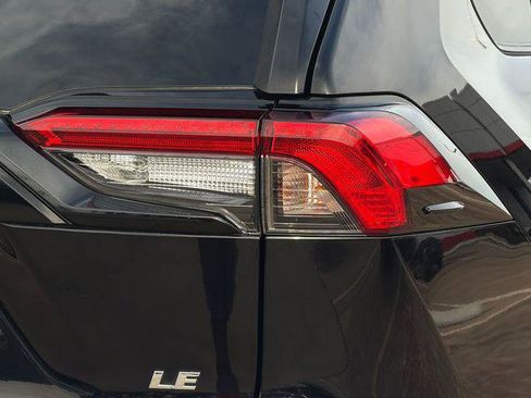 Certified 2025 Toyota RAV4 LE FWD image 29