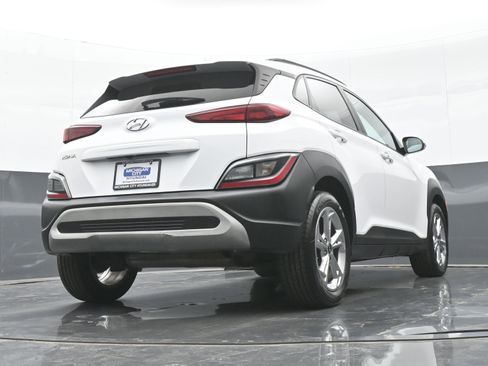 Used 2022 Hyundai Kona SEL FWD image 40