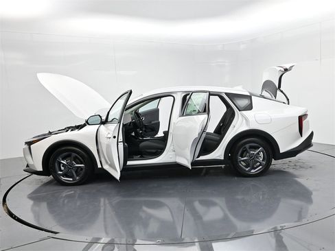 New 2025 Kia K4 LXS image 53