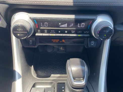 Used 2021 Toyota RAV4 XLE Premium FWD image 25