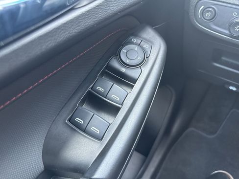 Used 2023 Chevrolet TrailBlazer RS FWD image 35