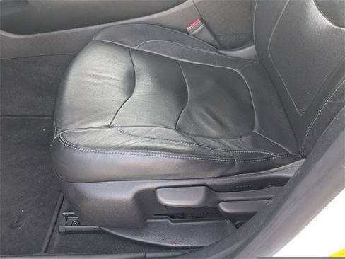 Used 2017 Chevrolet Volt Premier w/ Driver Confidence II Package image 20