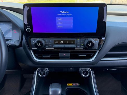 Certified 2024 Toyota Grand Highlander XLE image 6