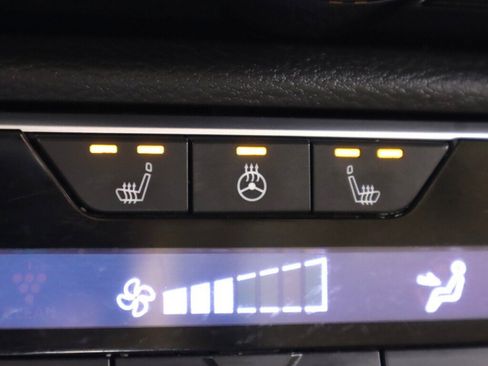 Used 2023 Nissan Sentra SV w/ SV Premium Package FWD image 23