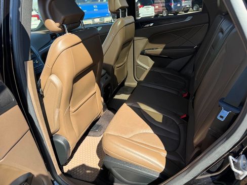 Used 2017 Lincoln MKC Reserve image 11