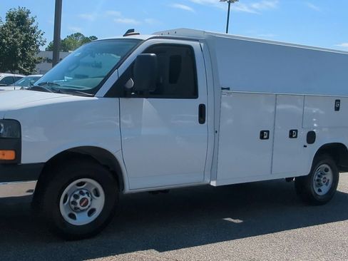 New 2025 GMC Savana 3500 w/ Power Convenience Package image 4