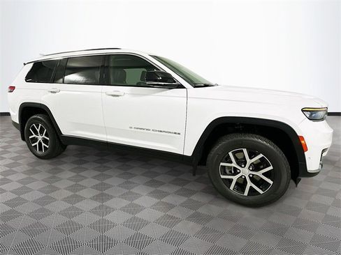 New 2025 Jeep Grand Cherokee L Limited w/ Luxury Tech Group II image 3
