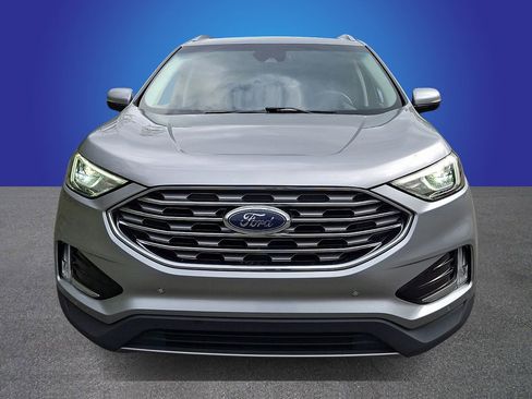 Used 2020 Ford Edge Titanium AWD/4WD image 2