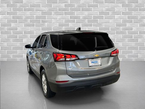 Used 2024 Chevrolet Equinox LS w/ LS Convenience Package image 3