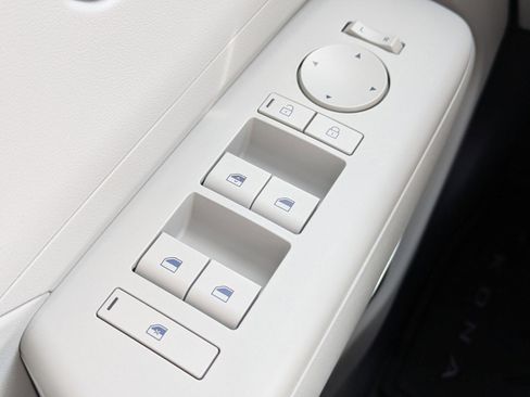 New 2026 Hyundai Kona SE image 23