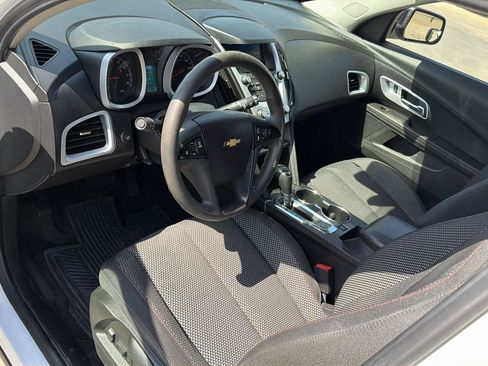 Used 2017 Chevrolet Equinox LS AWD/4WD image 10