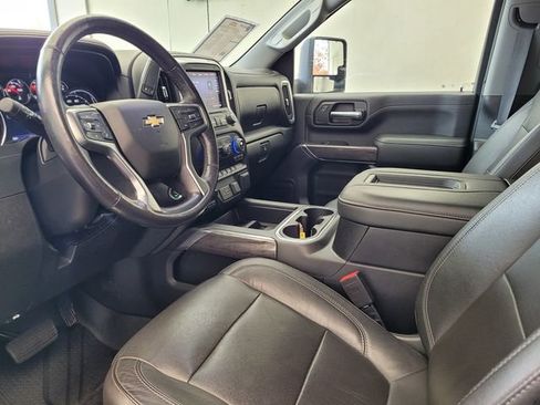 Used 2020 Chevrolet Silverado 3500 LTZ w/ LTZ Convenience Package image 12