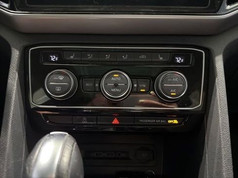 Used 2021 Volkswagen Atlas SEL AWD/4WD image 16