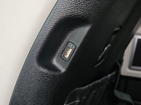 Used 2020 Kia Telluride S FWD image 20