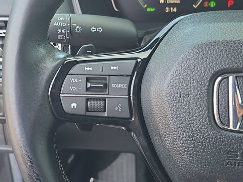 Used 2025 Honda Civic Sport image 22
