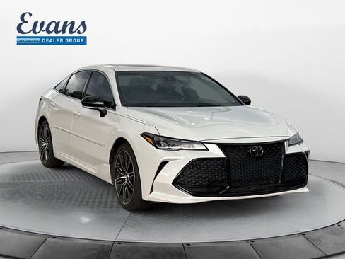 Used 2020 Toyota Avalon XSE image 10