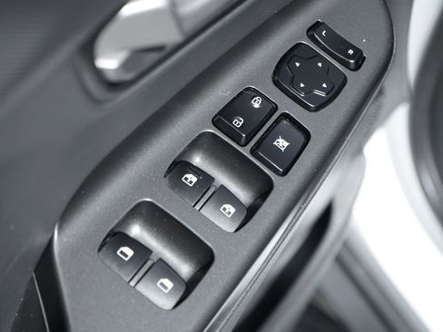 Used 2021 Hyundai Kona Limited FWD image 16