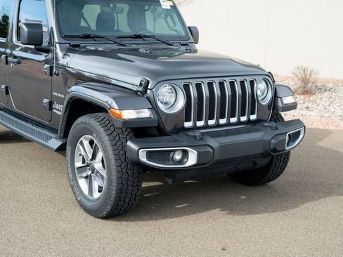 Used 2021 Jeep Wrangler Unlimited Sahara image 2