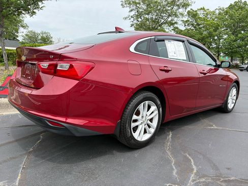 Used 2017 Chevrolet Malibu LT FWD image 11