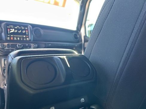 Used 2022 Jeep Wrangler Unlimited Sport w/ Sun And Sound Package image 42