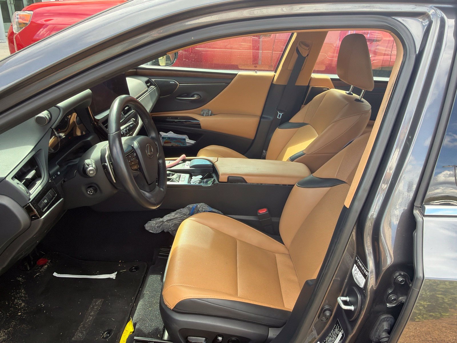 Used 2022 Lexus ES 300h w/ Premium Package FWD image 2