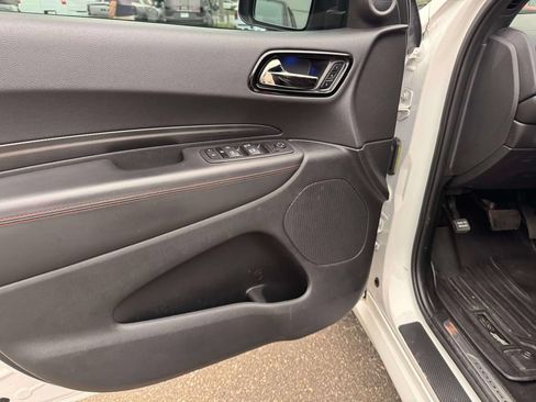 Used 2023 Dodge Durango R/T w/ Tow 'N Go Package AWD/4WD image 18