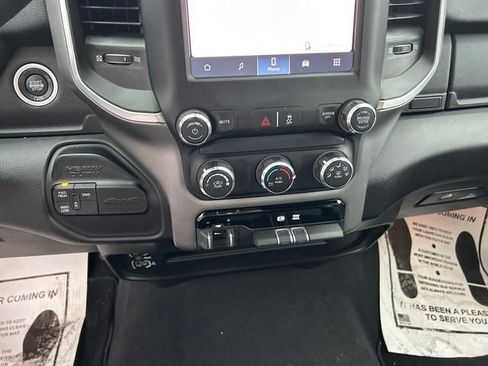 Used 2024 RAM 2500 Big Horn image 19