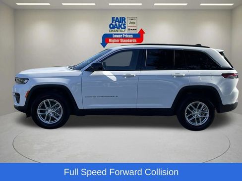 Certified 2024 Jeep Grand Cherokee Laredo X RWD image 9