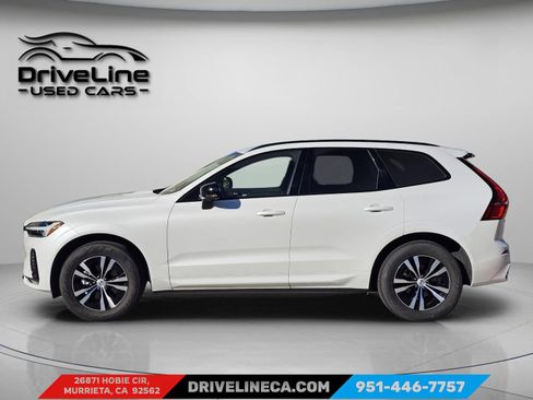 Used 2025 Volvo XC60 B5 Core image 12