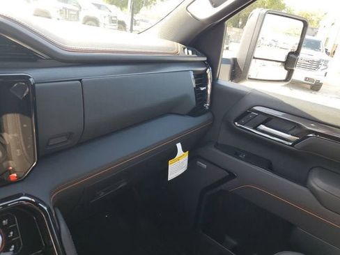 New 2026 GMC Sierra 2500 AT4 image 27