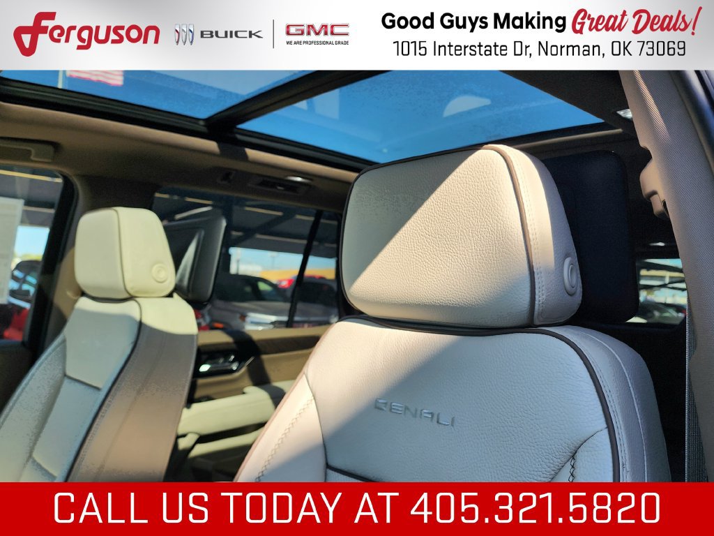 New 2026 GMC Yukon Denali w/ Denali Reserve Package AWD/4WD image 16