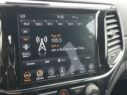 Used 2021 Jeep Grand Cherokee Altitude AWD/4WD image 26